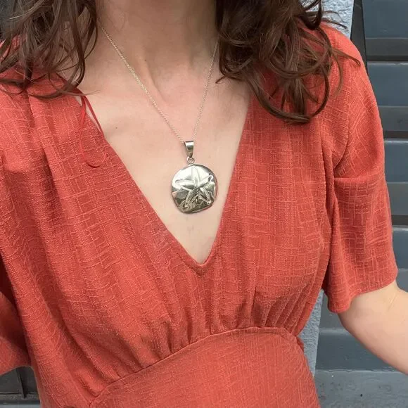 Vintage Sand Dollar Necklace 925 Large Shell Pendant ATI Mexico jewelry - Picture 10 of 10